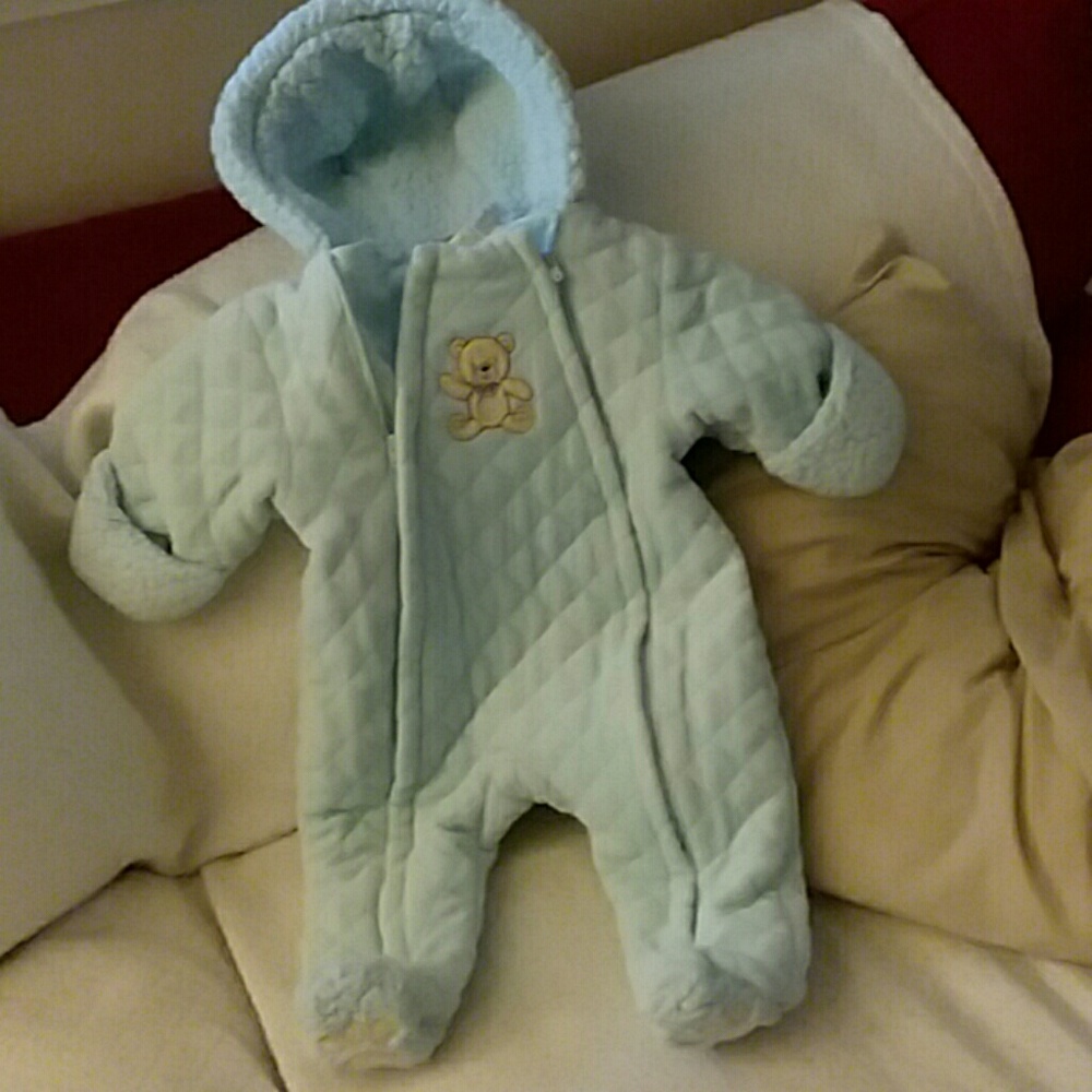 Snow suit